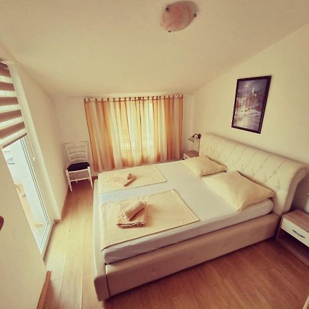 קרק Apartments Nada מראה חיצוני תמונה