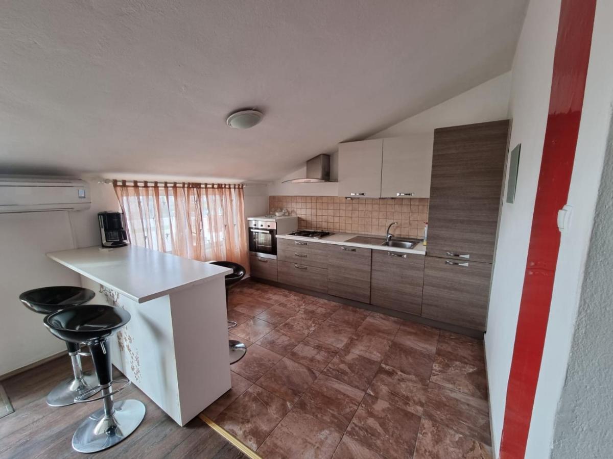 קרק Apartments Nada מראה חיצוני תמונה