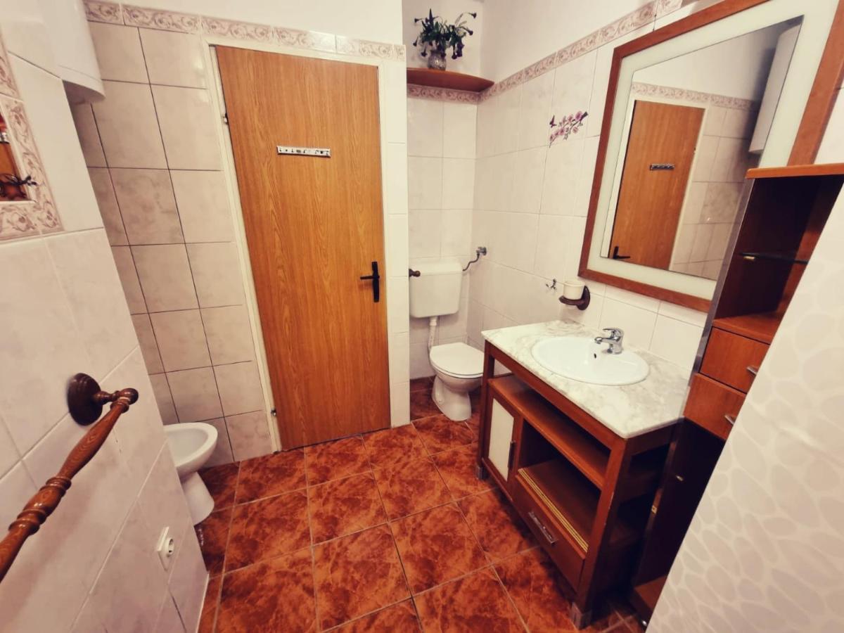 קרק Apartments Nada מראה חיצוני תמונה