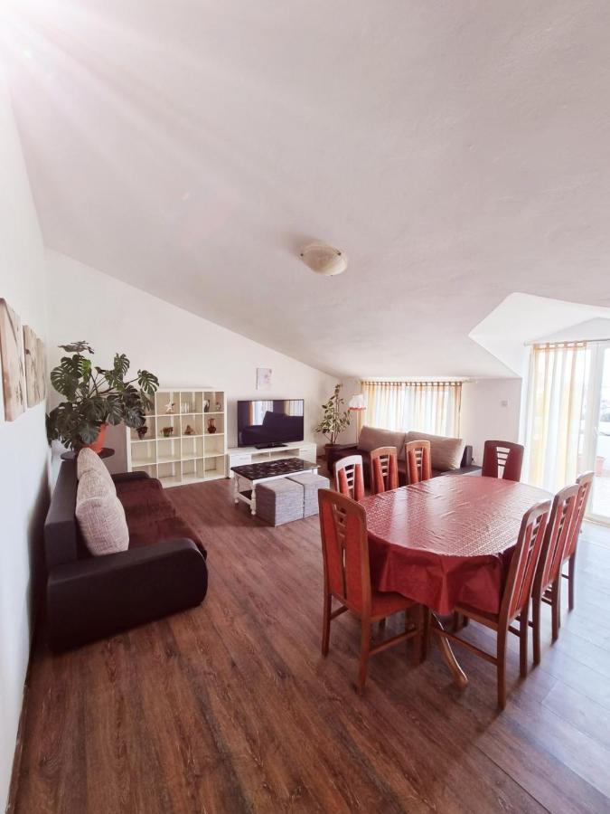 קרק Apartments Nada מראה חיצוני תמונה