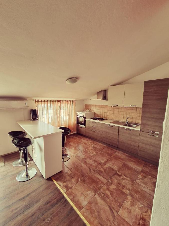 קרק Apartments Nada מראה חיצוני תמונה