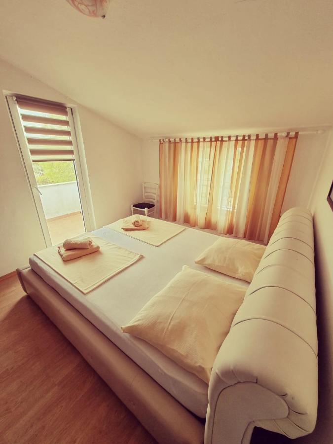 קרק Apartments Nada מראה חיצוני תמונה